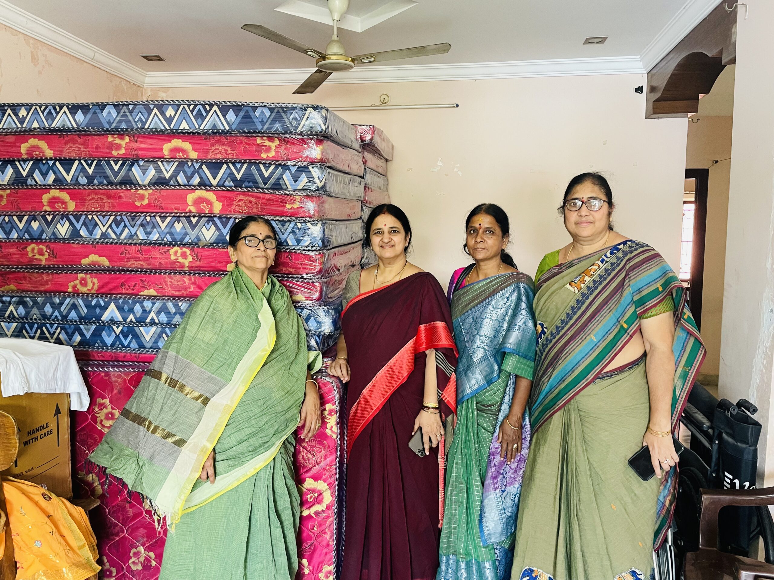 comfortable accomdation in old age home in hyderabad